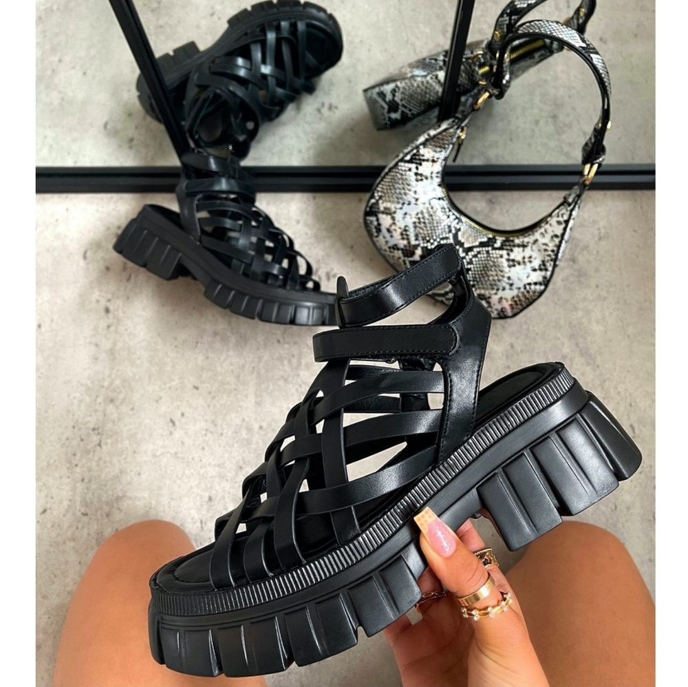 7, 8, 9 & 10🖤The Vibes Platform Sandal - Black